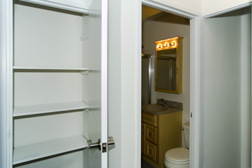 Hall-showing closet space